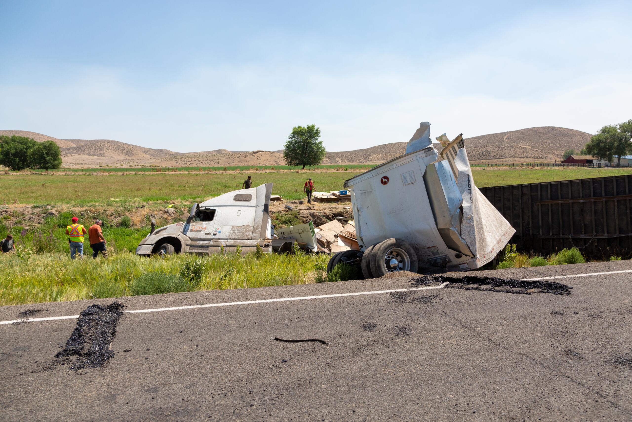 Big Rig Accident 2024 05 27 00 26 37 Utc