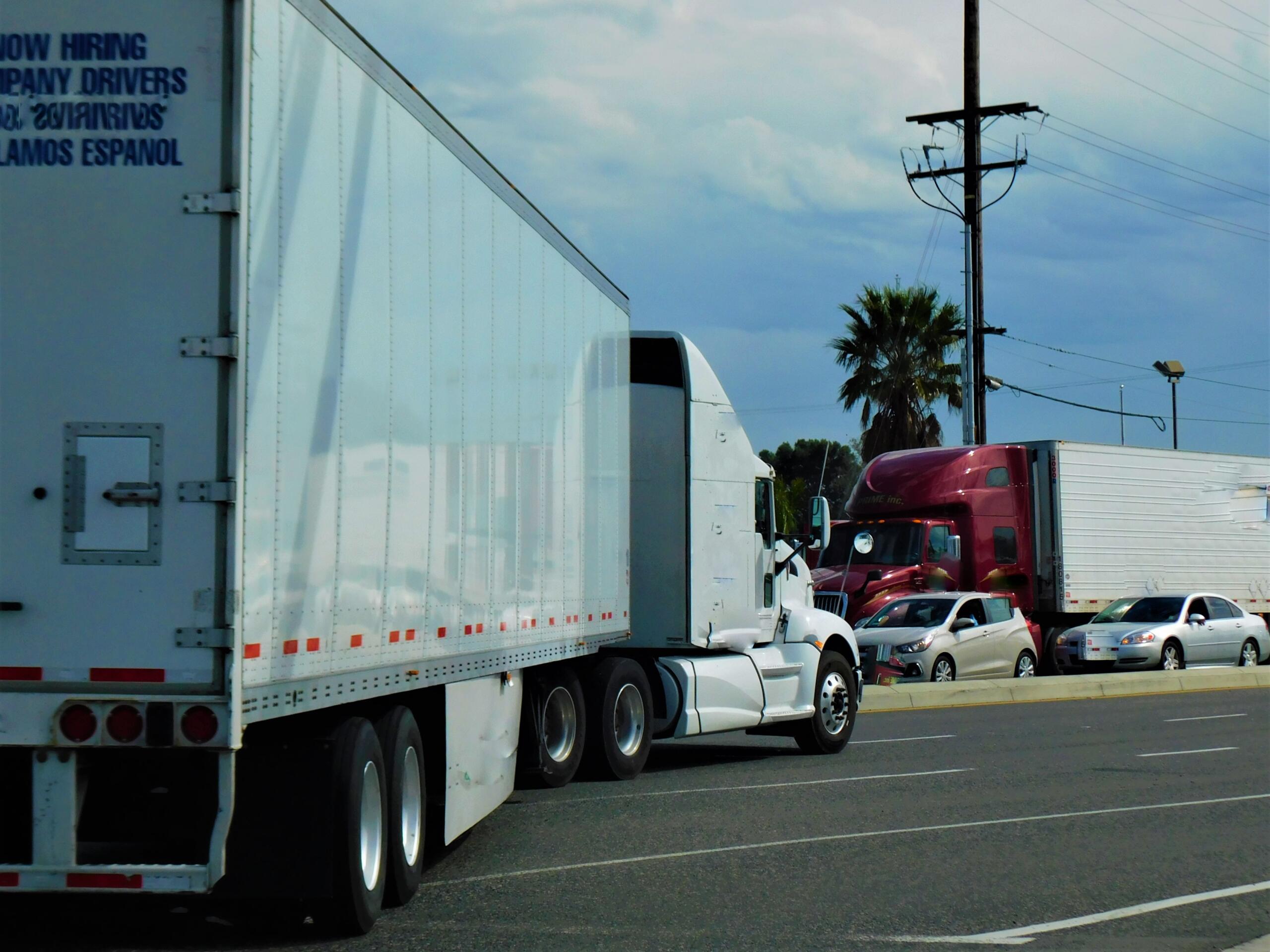 Choosing the Right Attorney for Your Commercial Vehicle Accident Case